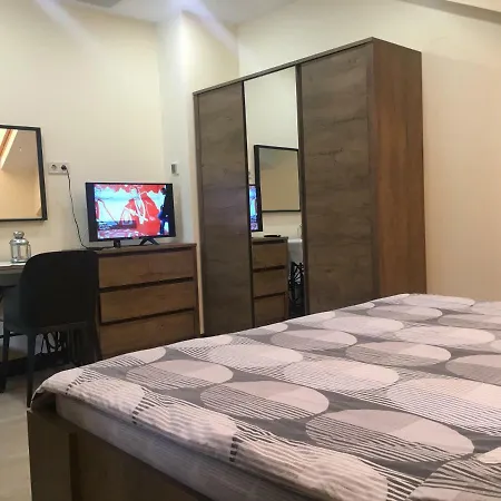 Family House - Free Parking