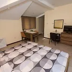 Family House - Free Parking Affittacamere 4*