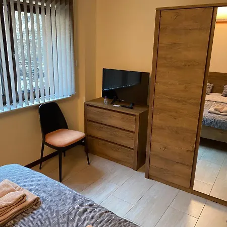 Family House - Free Parking Sofia