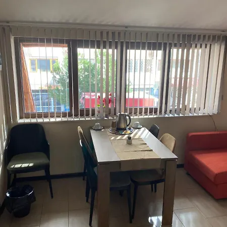 Family House - Free Parking