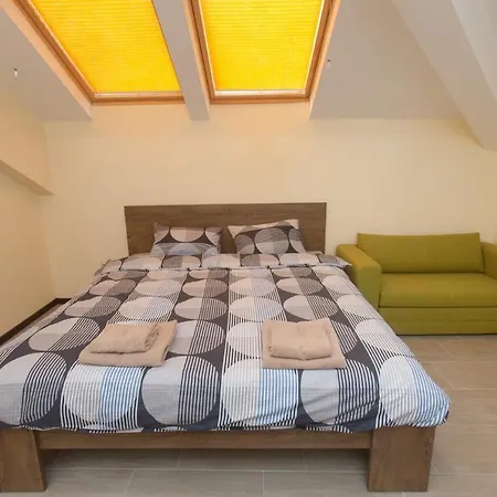 Gasthof Family House - Free Parking