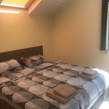 Family House - Free Parking