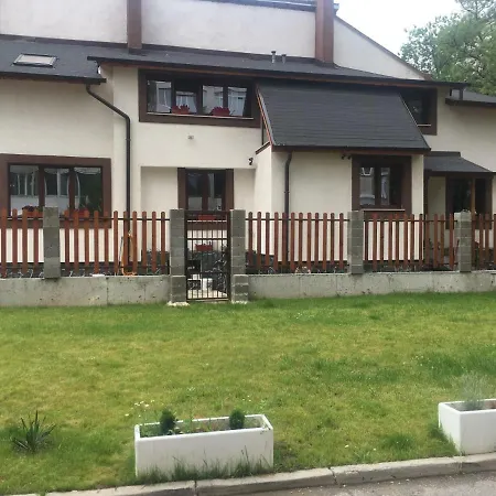 Family House - Free Parking Affittacamere
