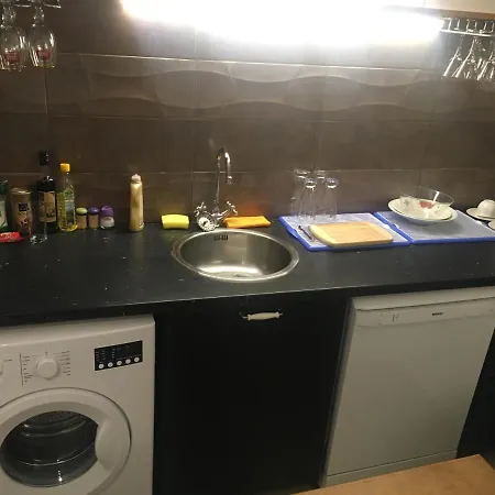 Family House - Free Parking Maison d'hôtes 3*