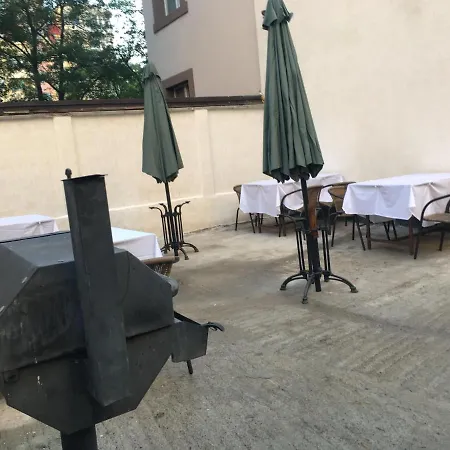 Pensionat Family House - Free Parking