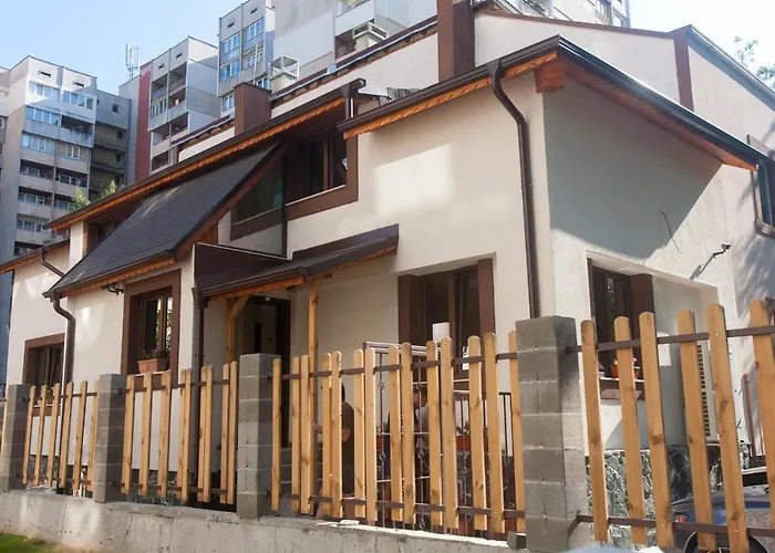 Family House - Free Parking Sofia