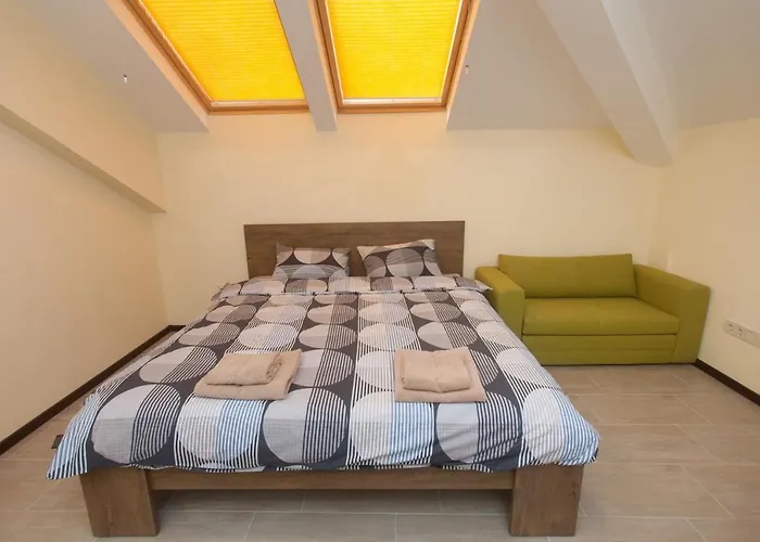 בית הארחה Family House - Free Parking