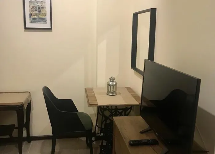 Family House - Free Parking