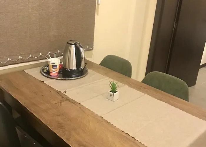 Family House - Free Parking