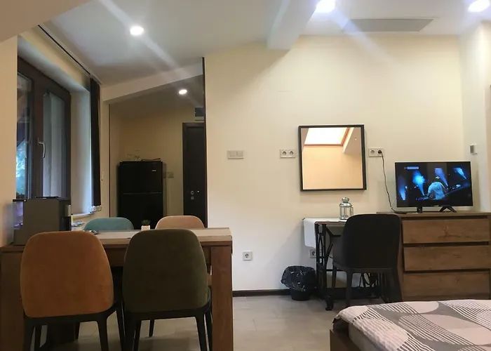 בית הארחה Family House - Free Parking סופיה