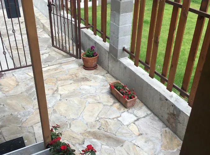 Family House - Free Parking 4* סופיה