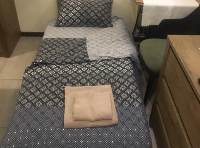 Family House - Free Parking