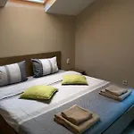 Family House - Free Parking 4* Sofia