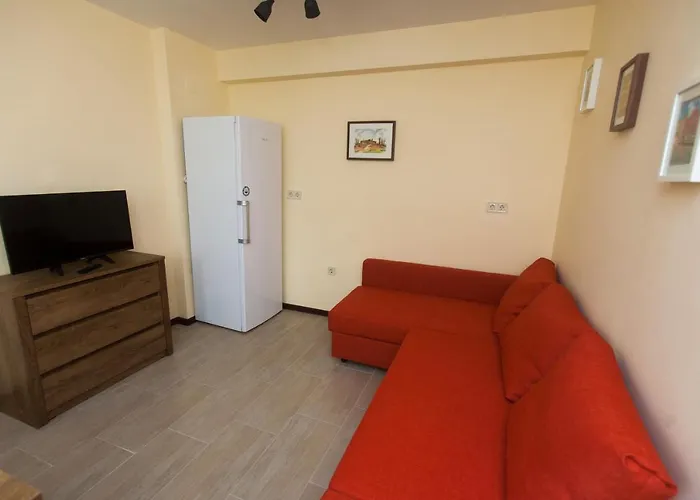 Family House - Free Parking