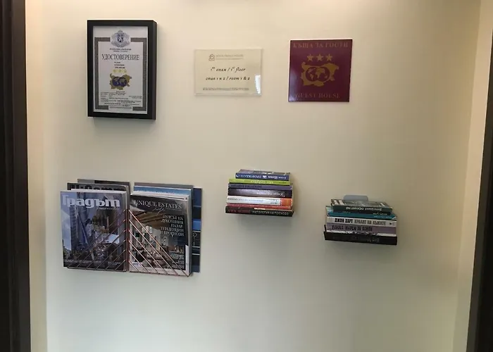 Guest house Family House - Free Parking