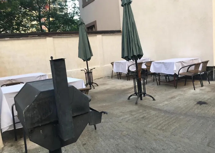 Guest house Family House - Free Parking